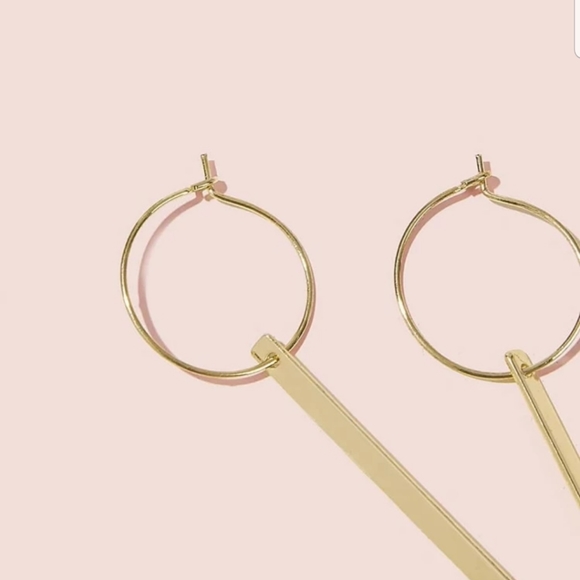 *Larissa* Bar Hoop Earrings - Picture 4 of 4
